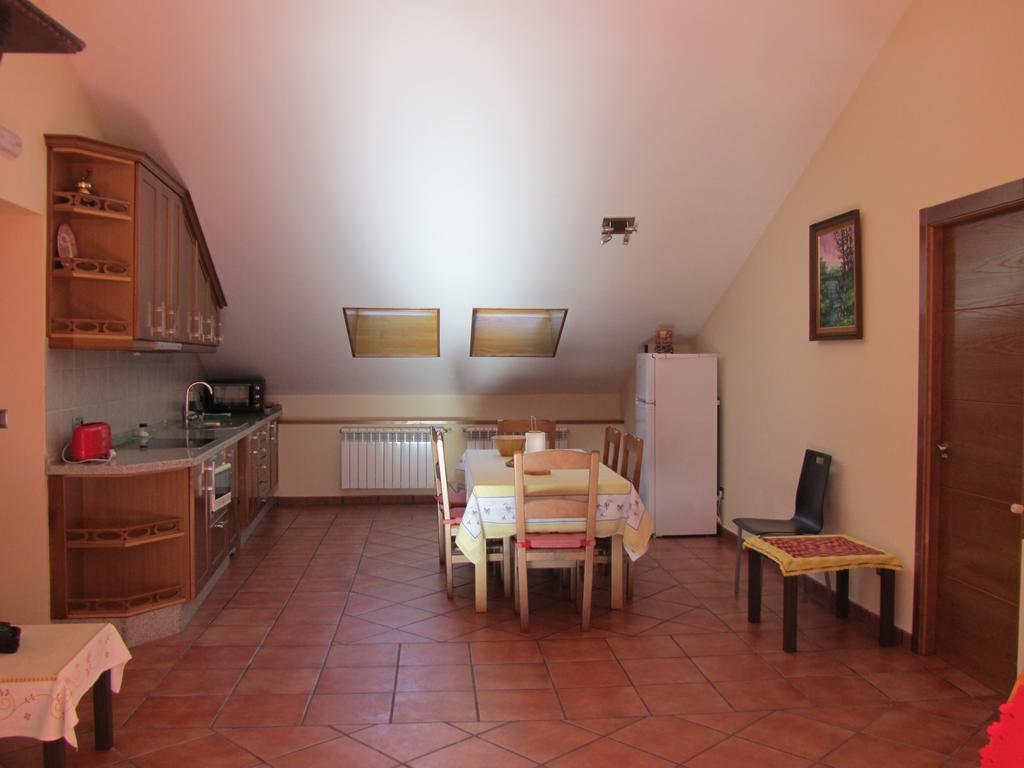 Apartamentos Rurales Casa Baltasar Monasterio De Hermo Екстер'єр фото